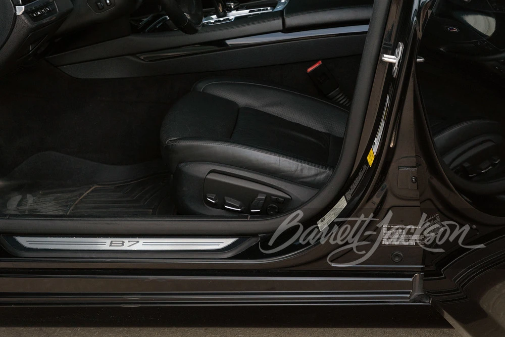 2013 BMW Alpina B7 - Image 18 of 31