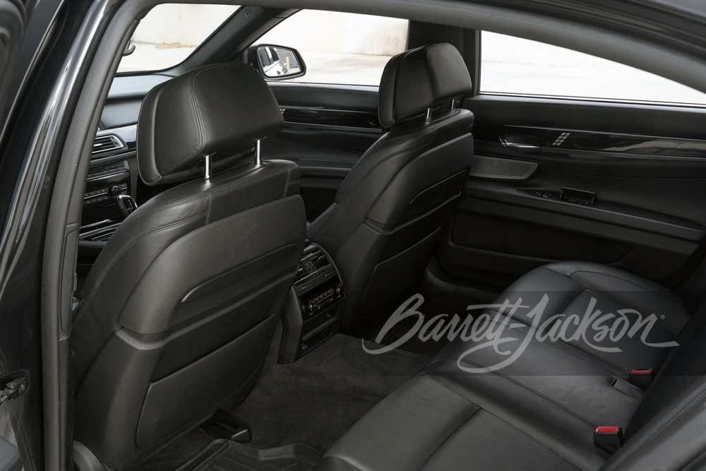 2013 BMW Alpina B7 - Image 13 of 31