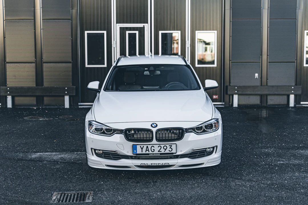 2013 BMW Alpina B3 - Image 3 of 31