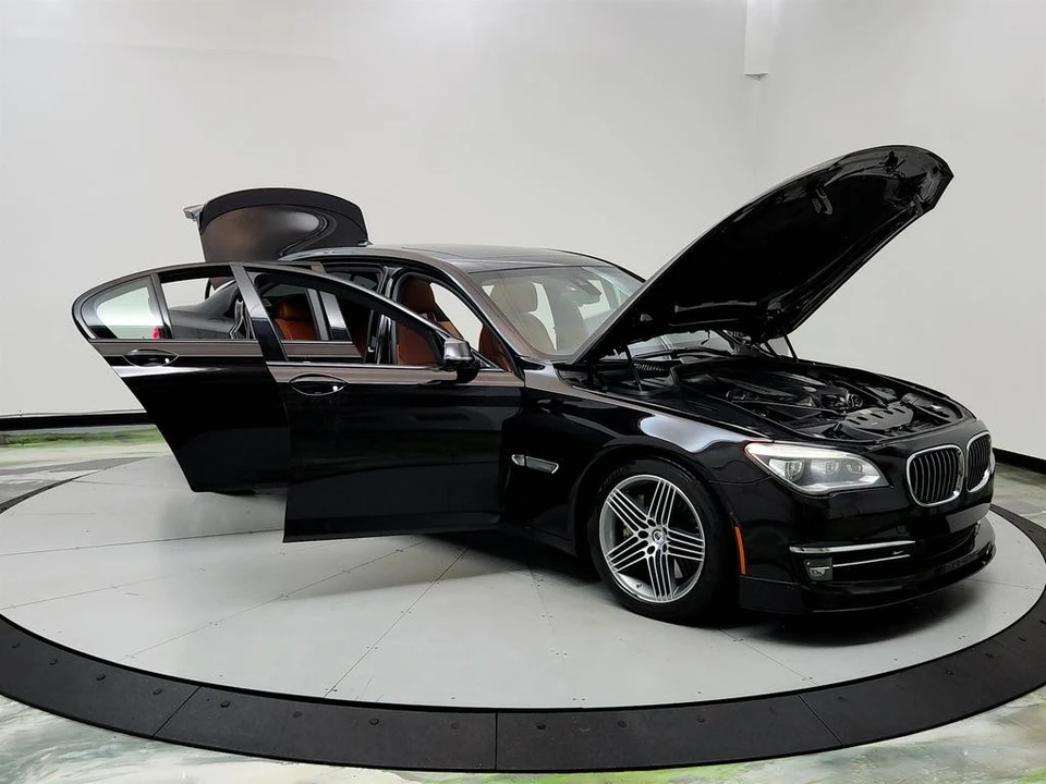 2013 BMW Alpina B7 - Image 10 of 12