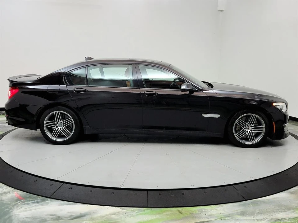 2013 BMW Alpina B7 - Image 4 of 12