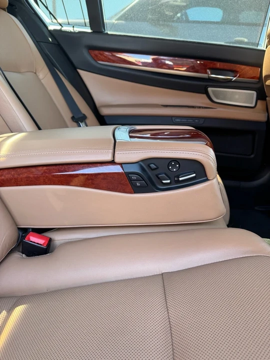 2013 BMW Alpina B7 - Image 17 of 20
