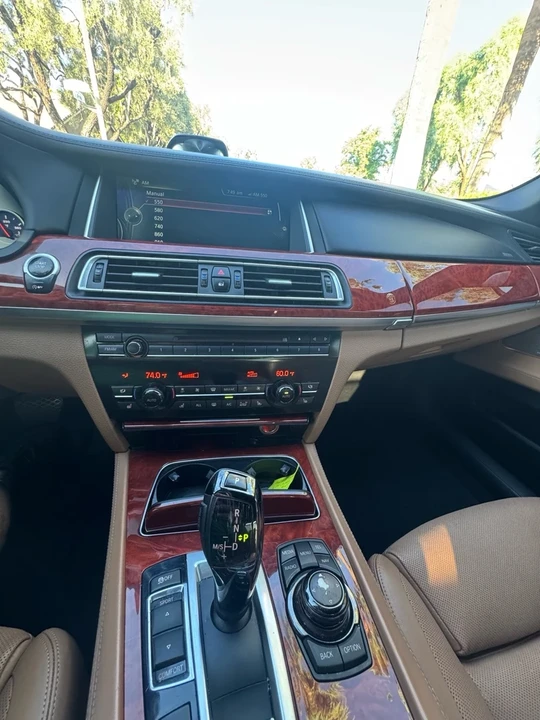 2013 BMW Alpina B7 - Image 14 of 20