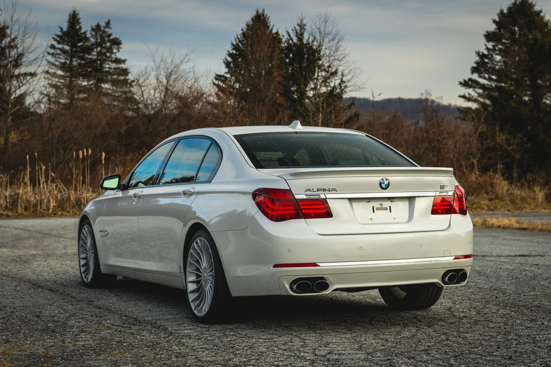 2013 BMW Alpina B7 - Image 28 of 31