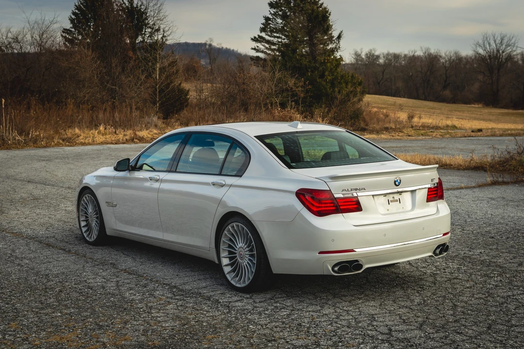 2013 BMW Alpina B7 - Image 25 of 31