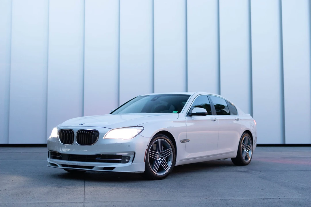 2013 BMW Alpina B7 - Image 11 of 31