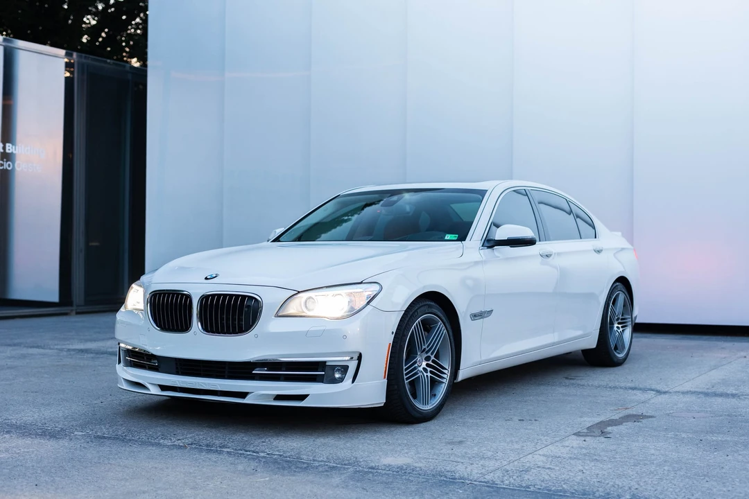 2013 BMW Alpina B7 - Image 8 of 31