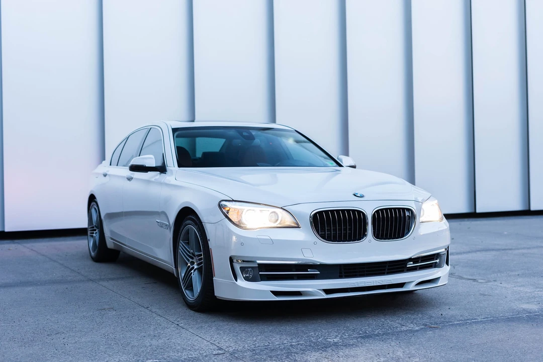 2013 BMW Alpina B7 - Image 3 of 31