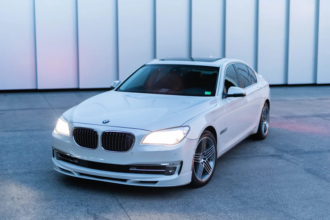 2013 BMW Alpina B7 - Image 6 of 31