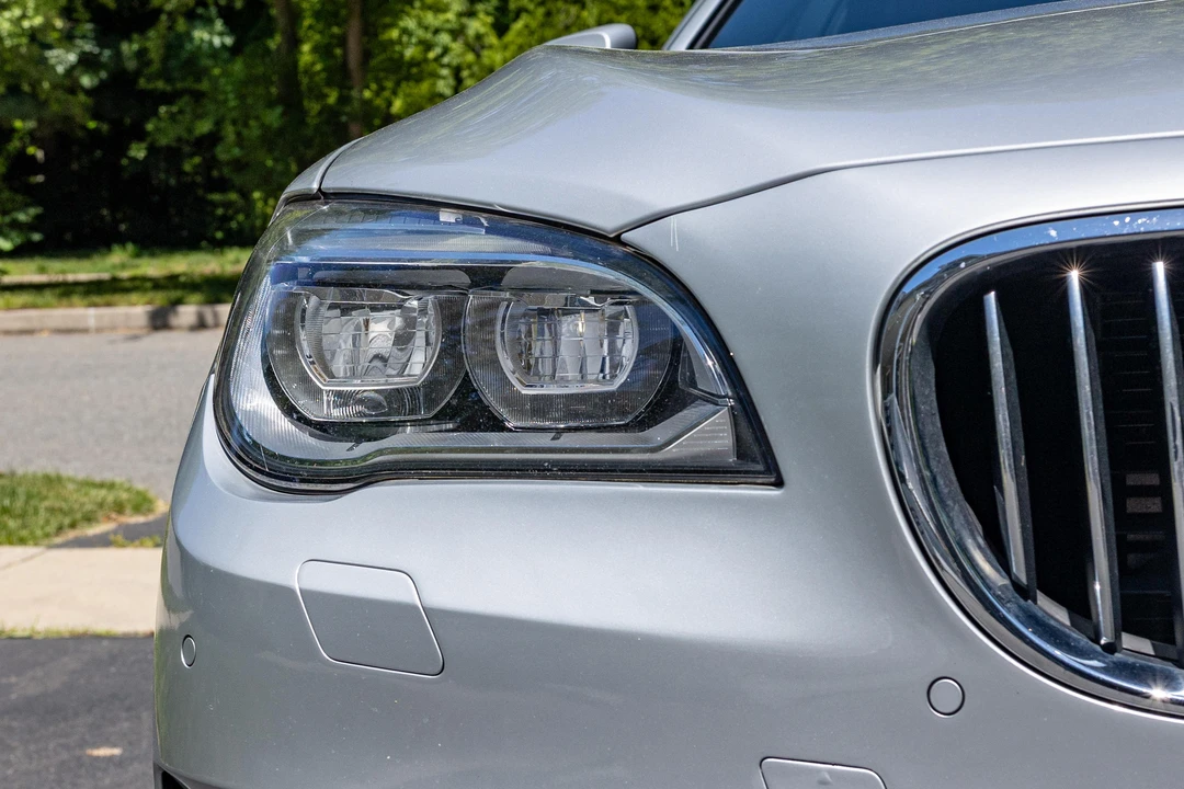 2013 BMW Alpina B7 - Image 11 of 31