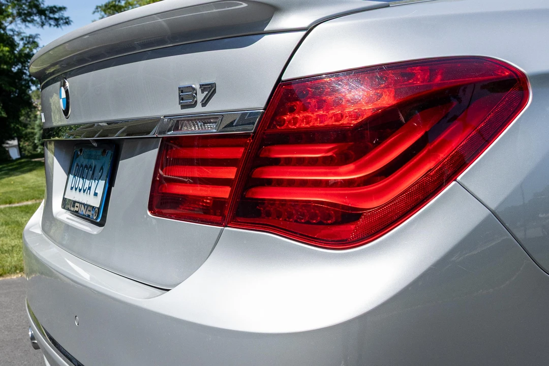 2013 BMW Alpina B7 - Image 18 of 31
