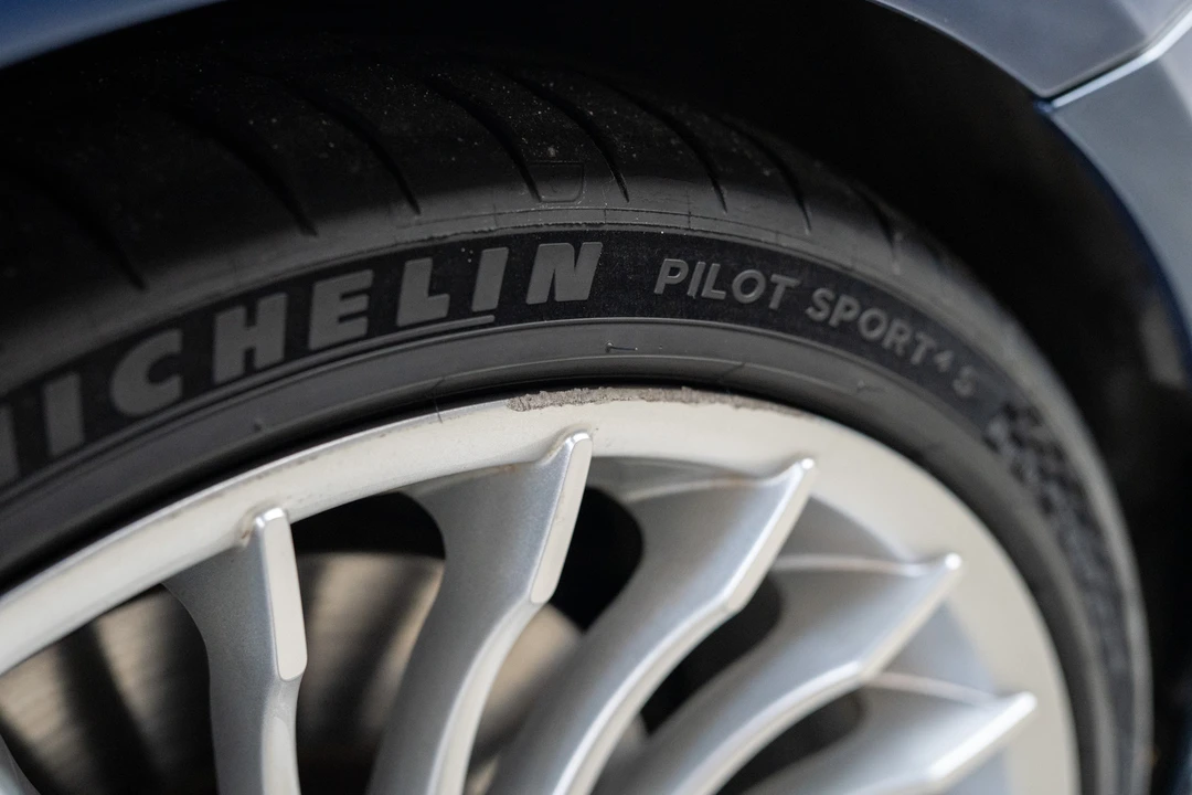2013 BMW Alpina B7 - Image 31 of 31