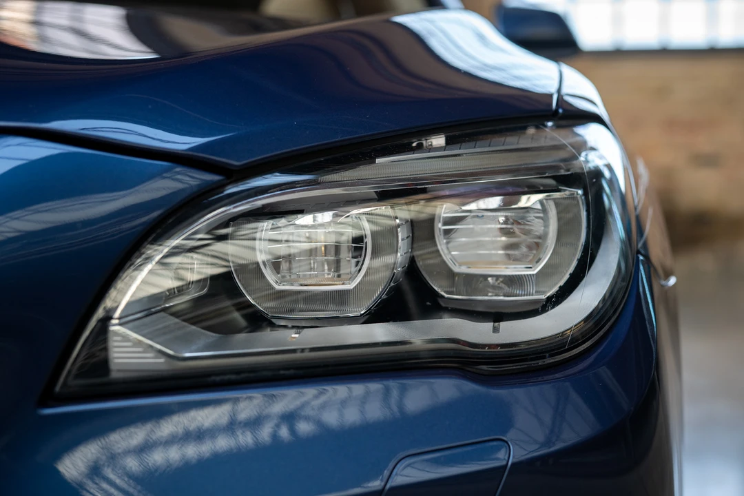 2013 BMW Alpina B7 - Image 13 of 31