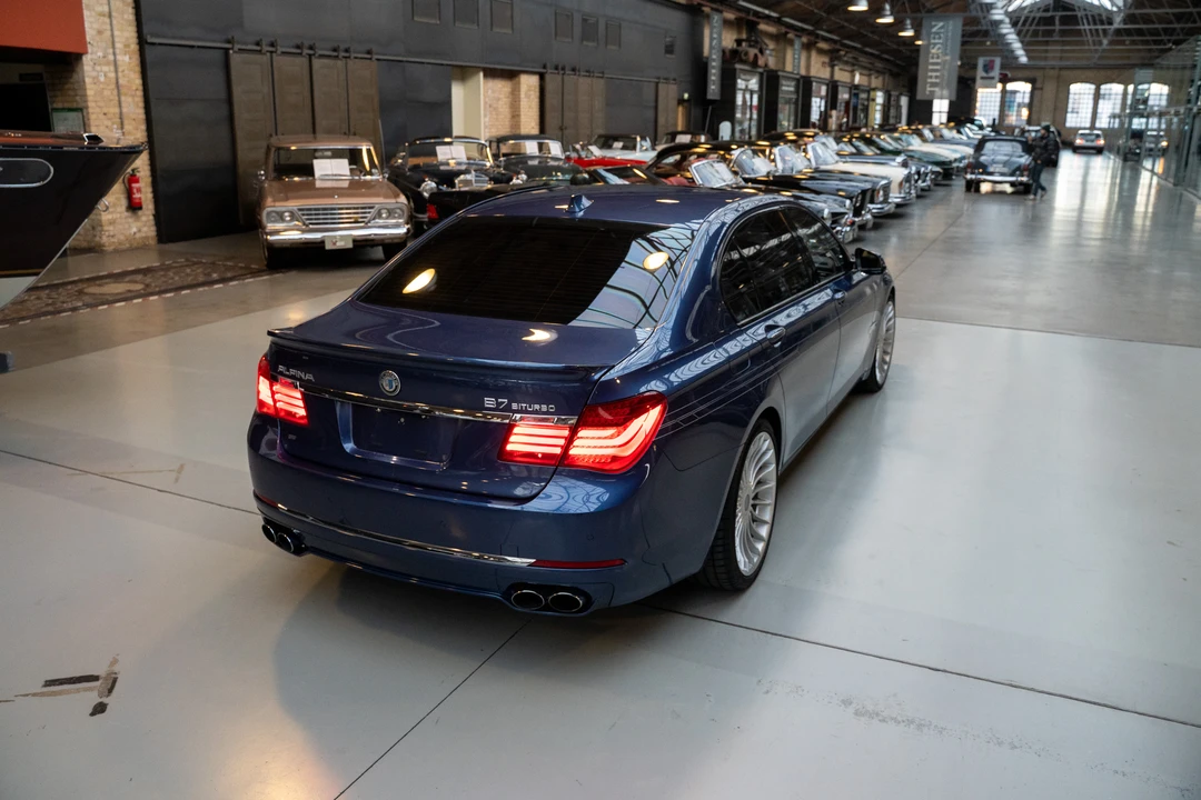 2013 BMW Alpina B7 - Image 7 of 31