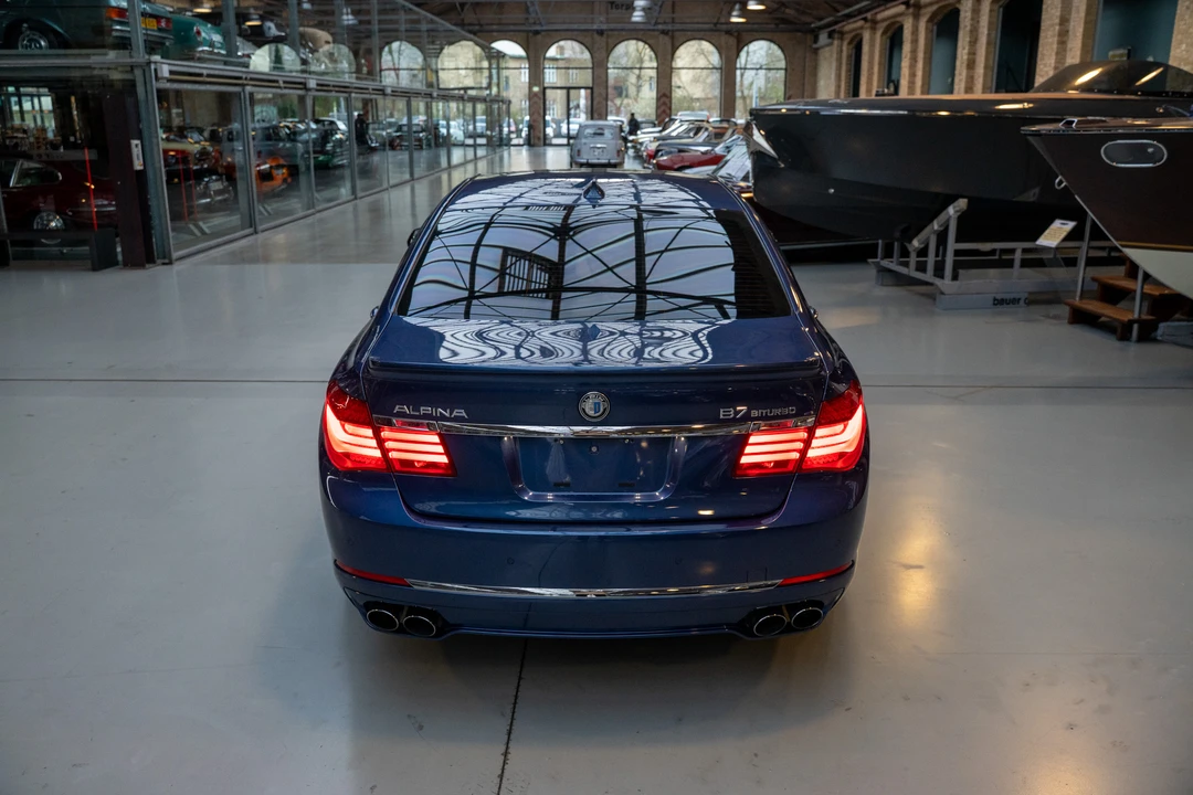 2013 BMW Alpina B7 - Image 6 of 31