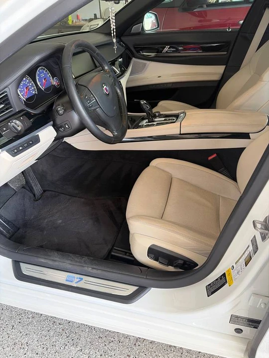2013 BMW Alpina B7 - Image 4 of 5