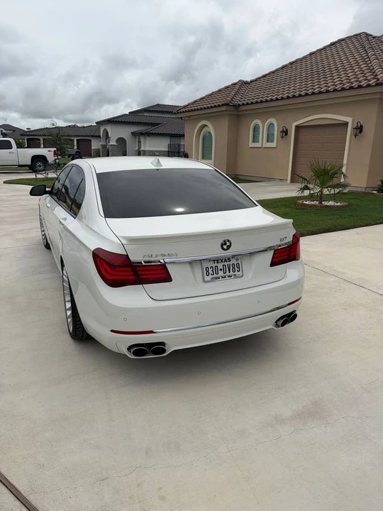 2013 BMW Alpina B7 - Image 4 of 11