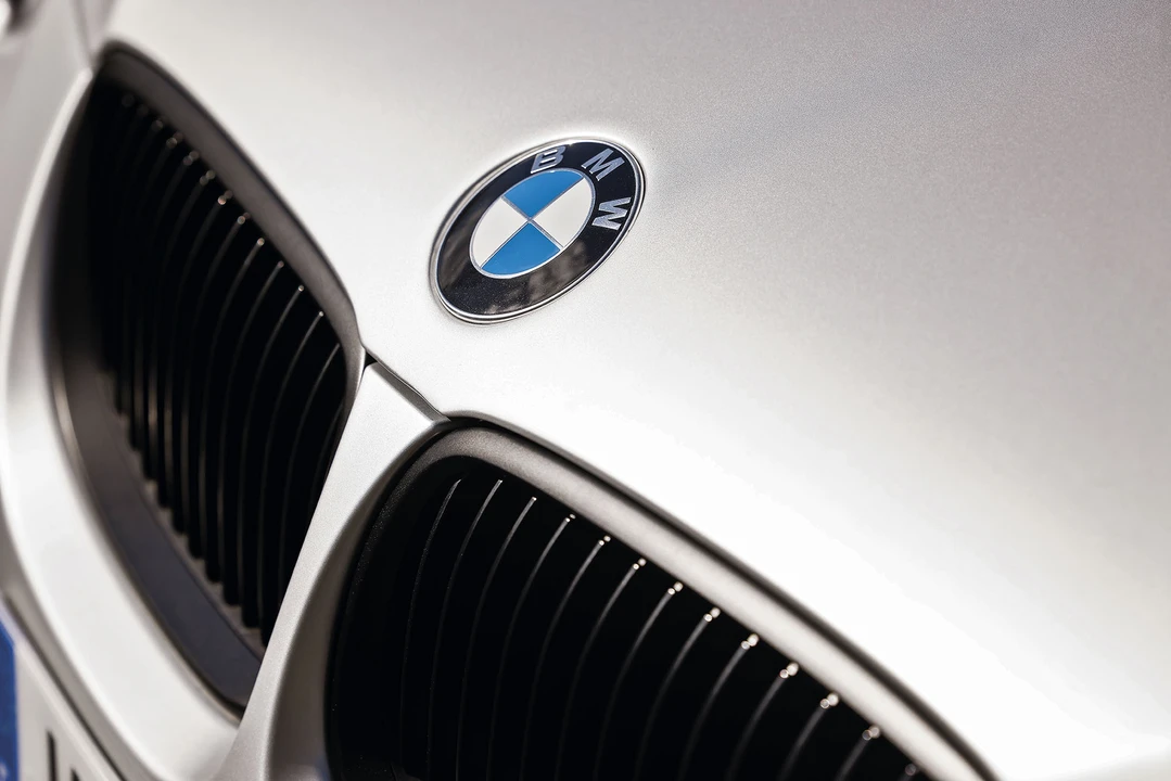 2013 BMW E90 M3 Sedan - Image 16 of 31