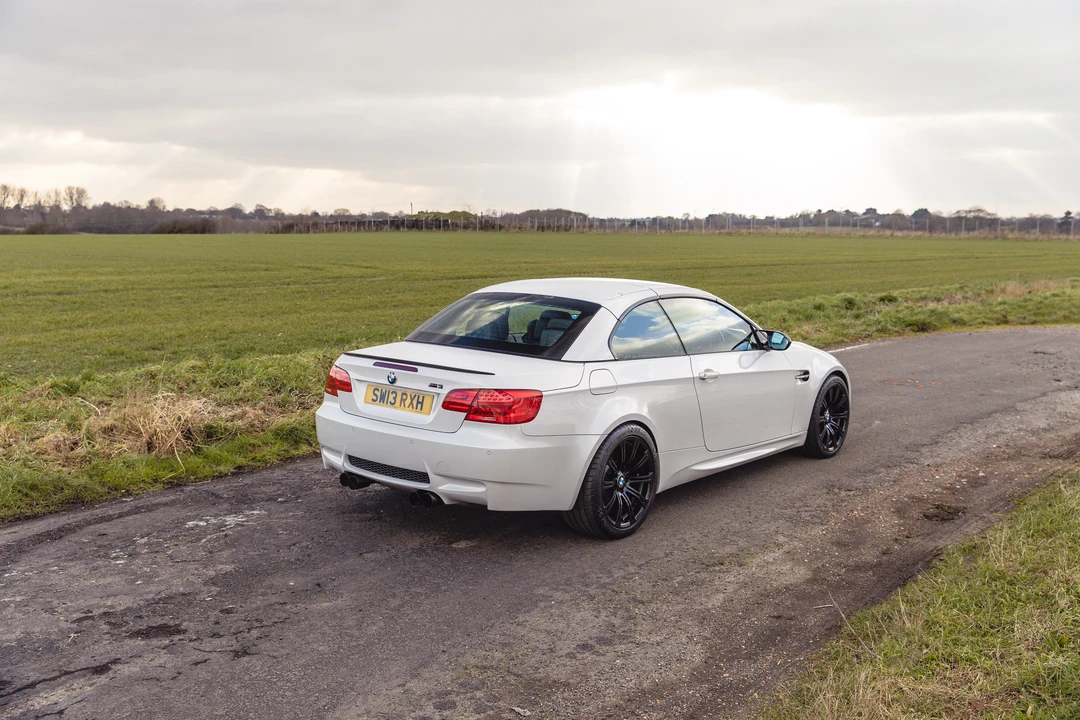 2013 BMW E93 3 Series Convertible - Image 13 of 31