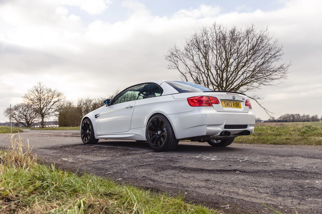 2013 BMW E93 3 Series Convertible - Image 15 of 31