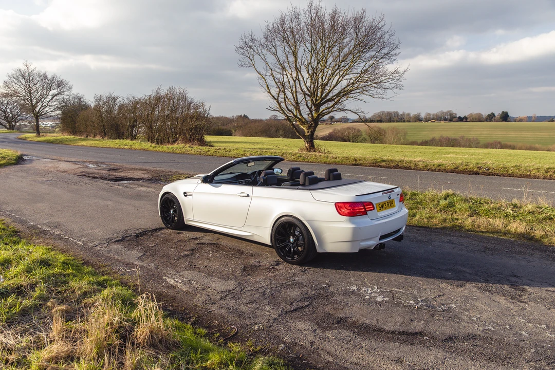 2013 BMW E93 3 Series Convertible - Image 7 of 31