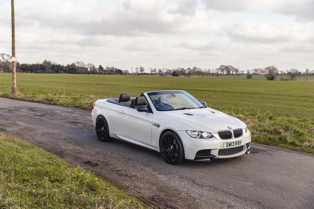 2013 BMW E93 3 Series Convertible - Image 3 of 31