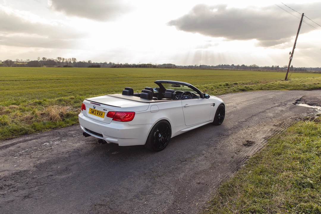 2013 BMW E93 3 Series Convertible - Image 24 of 31