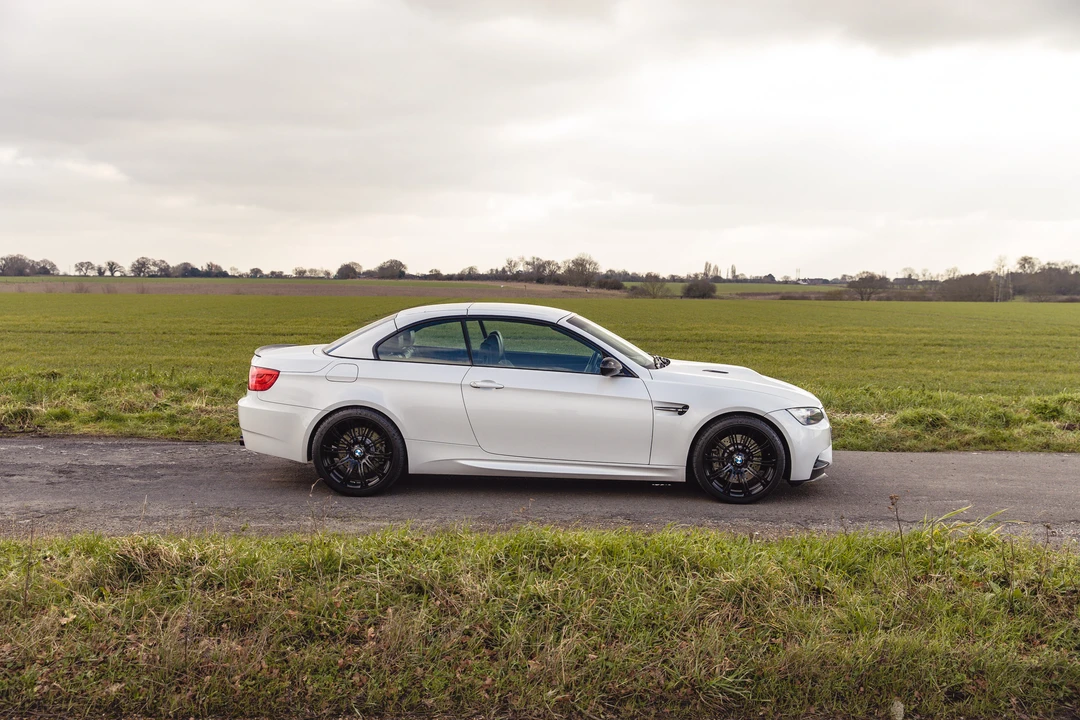 2013 BMW E93 3 Series Convertible - Image 12 of 31
