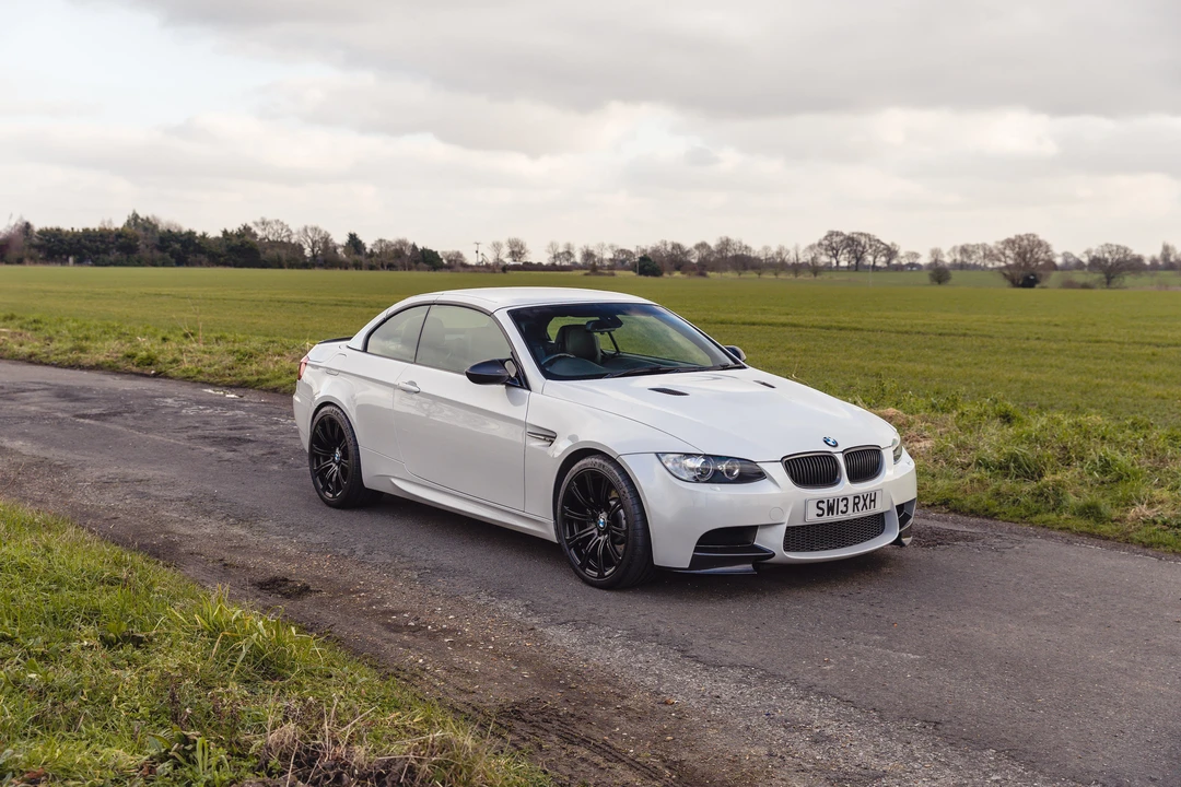 2013 BMW E93 3 Series Convertible - Image 11 of 31