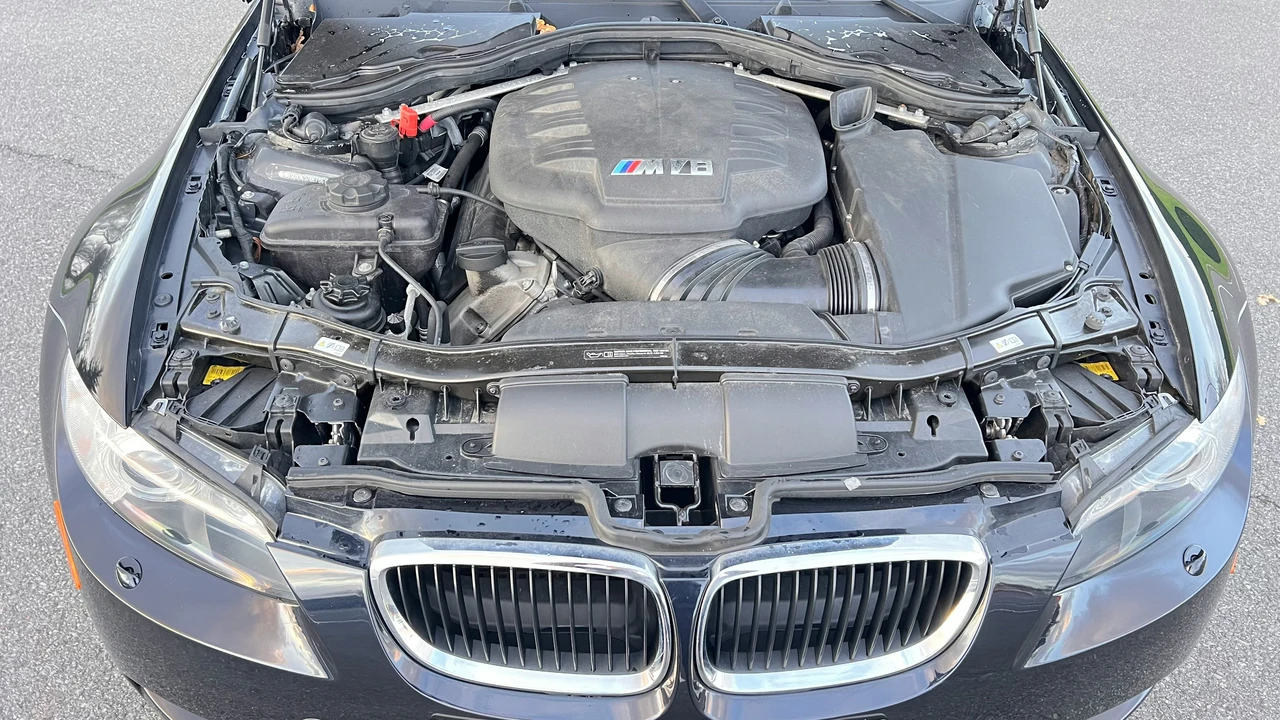 2013 BMW E93 M3 Convertible - Image 6 of 21