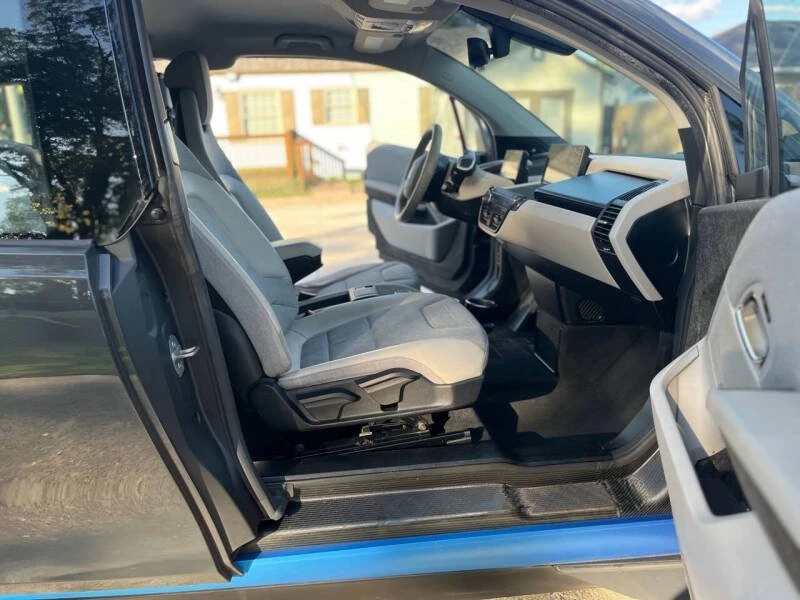 2013 BMW i3 - Image 19 of 20