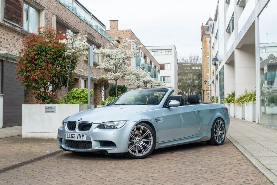 2013 BMW E93 M3 Convertible - Image 2 of 30