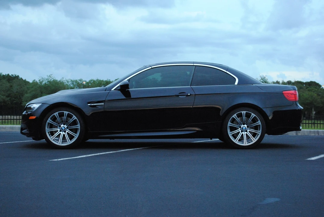 2013 BMW E93 M3 Convertible - Image 9 of 23