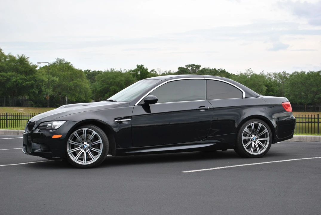 2013 BMW E93 M3 Convertible - Image 2 of 23