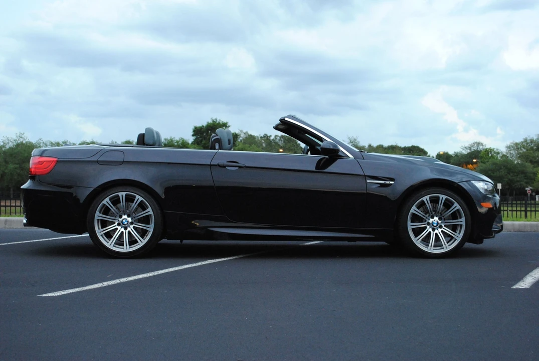 2013 BMW E93 M3 Convertible - Image 7 of 23