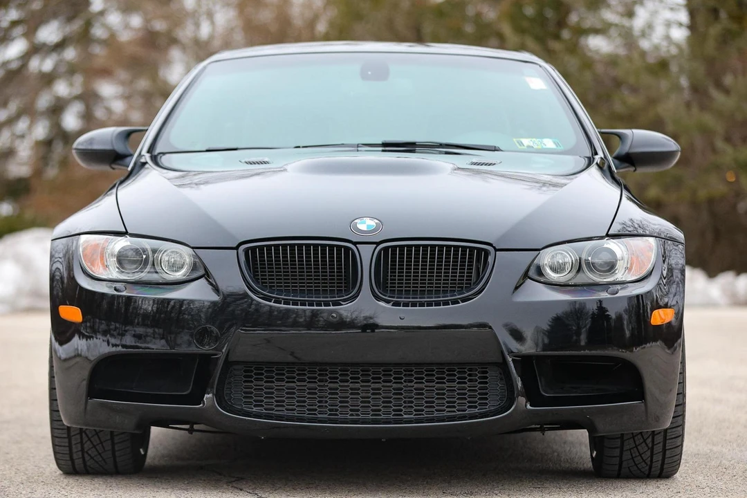 2013 BMW E93 M3 Convertible - Image 2 of 31