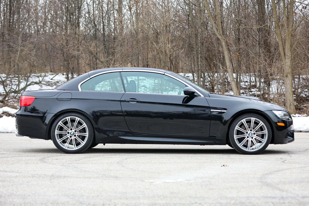 2013 BMW E93 M3 Convertible - Image 3 of 31