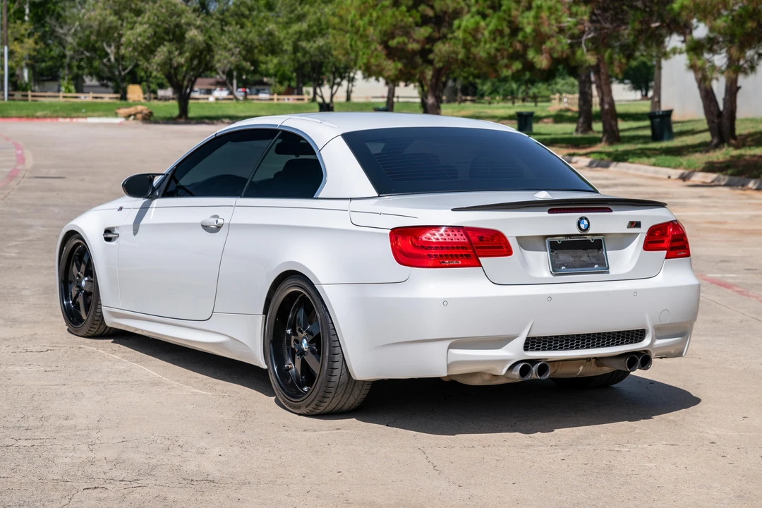 2013 BMW E93 M3 Convertible - Image 8 of 31