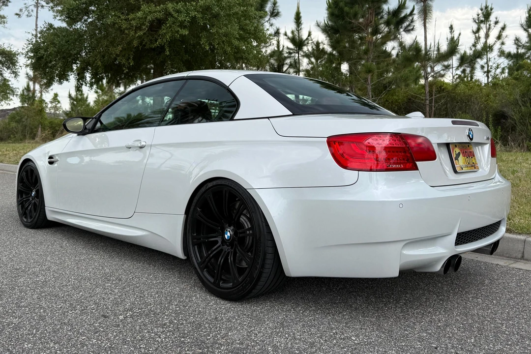 2013 BMW E93 M3 Convertible - Image 4 of 31