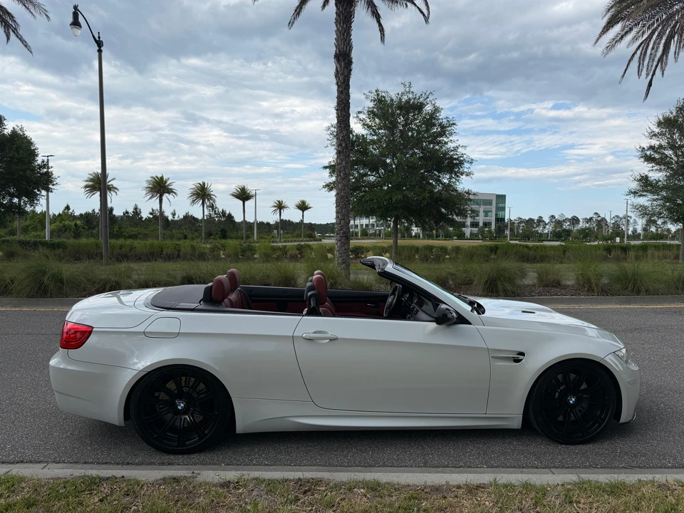 2013 BMW E93 M3 Convertible - Image 10 of 31