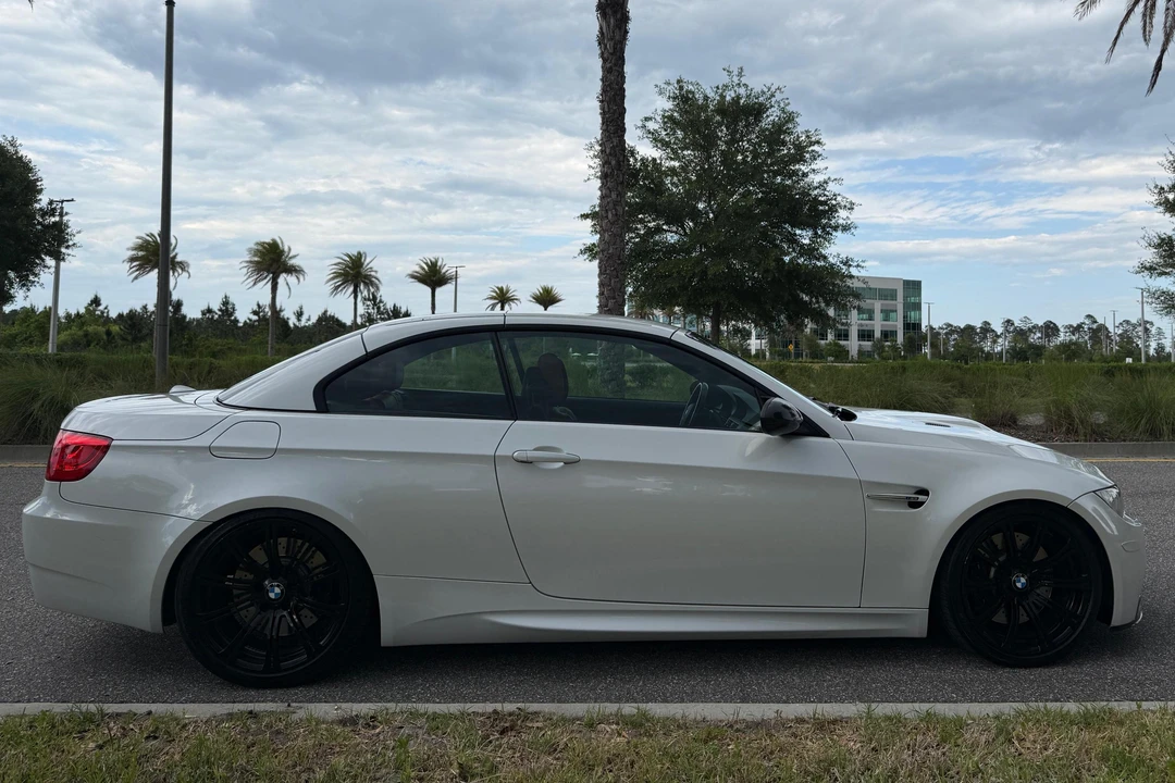 2013 BMW E93 M3 Convertible - Image 3 of 31