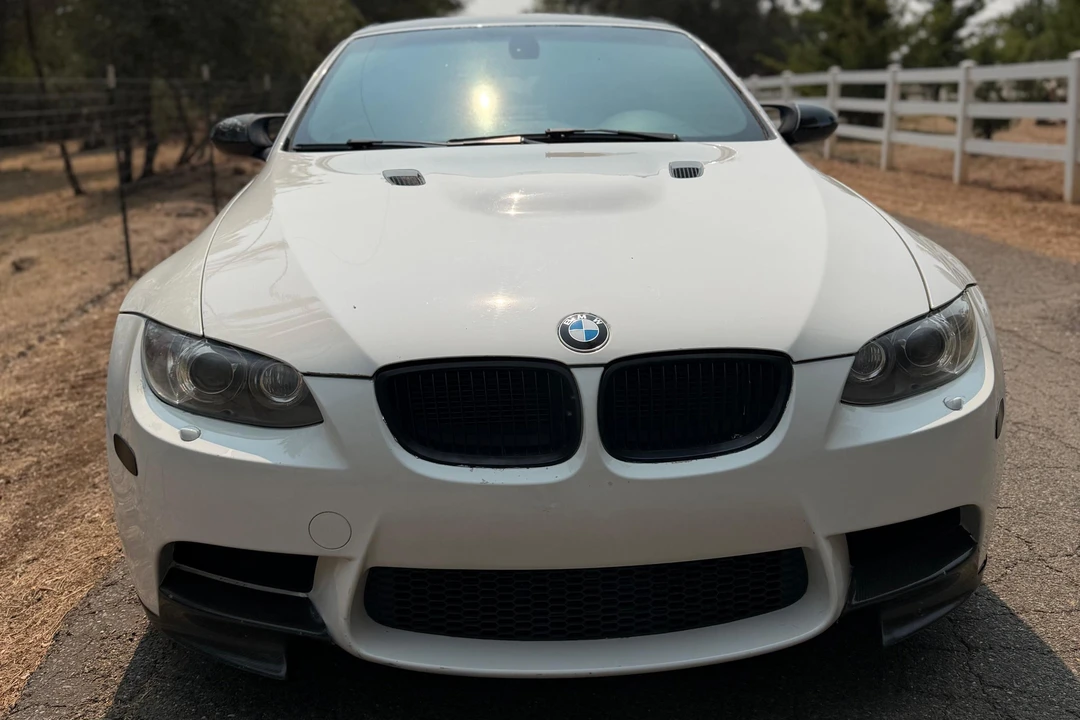2013 BMW E93 M3 Convertible - Image 2 of 31