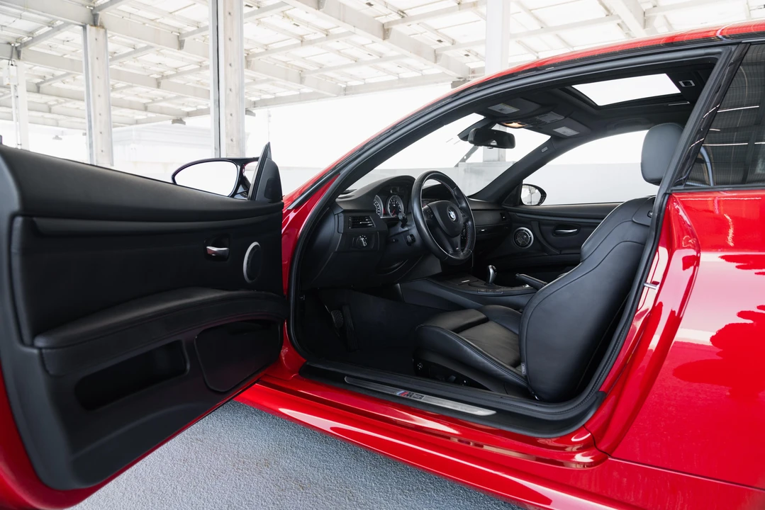 2013 BMW E92 M3 Coupe - Image 30 of 31