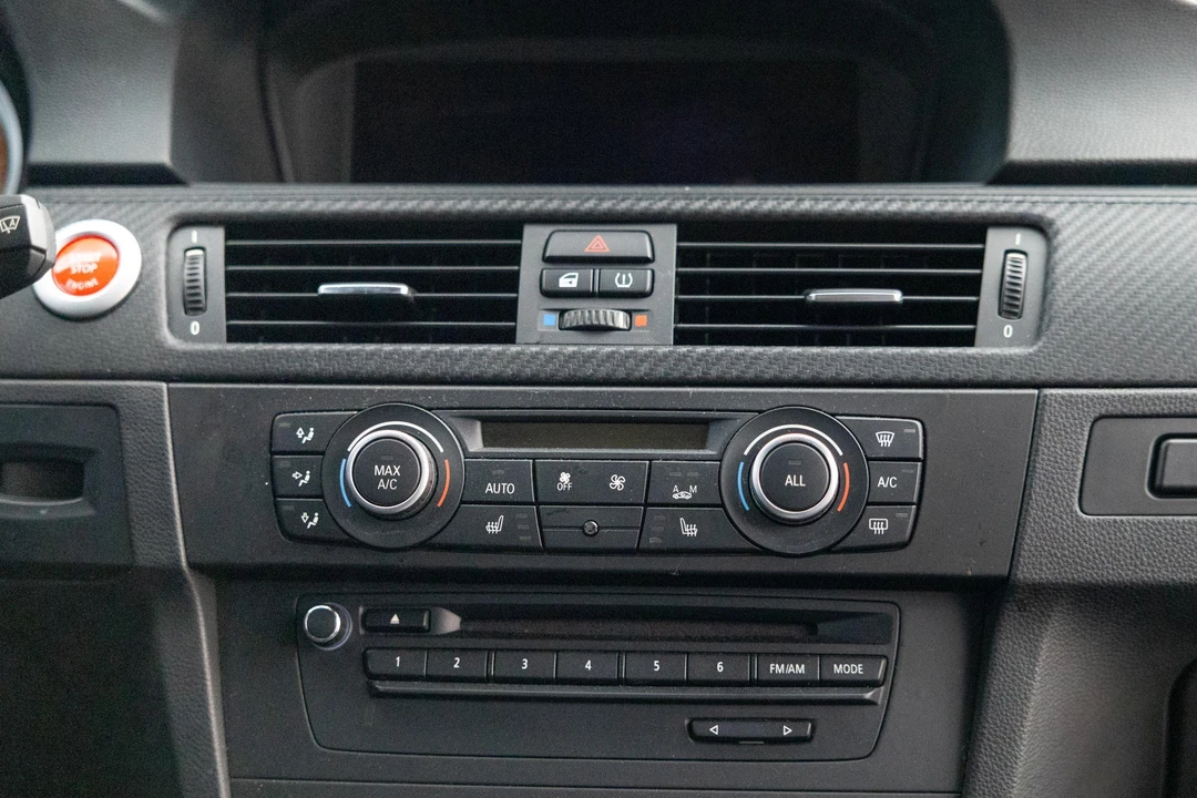 2013 BMW E92 M3 Coupe - Image 27 of 31