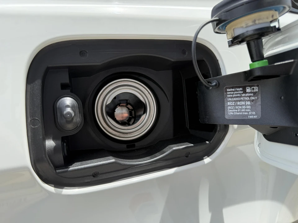 2013 BMW E92 M3 Coupe - Image 17 of 31