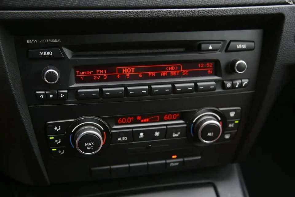 2013 BMW E92 M3 Coupe - Image 15 of 18