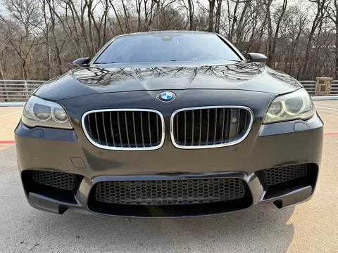 2013 BMW M5 Sedan 4D