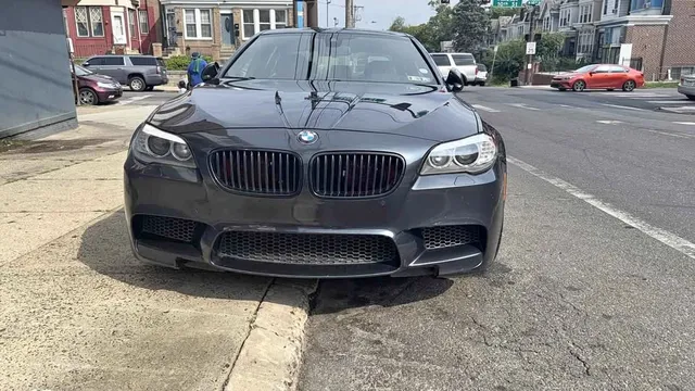 2013 BMW M5 Sedan 4D