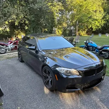 2013 BMW M5 Sedan