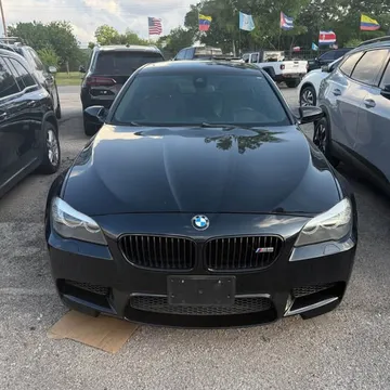 2013 BMW M5 Sedan